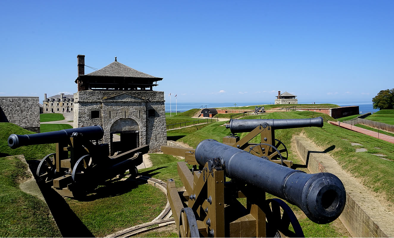 Old Fort Niagara Redoubt and Cannons